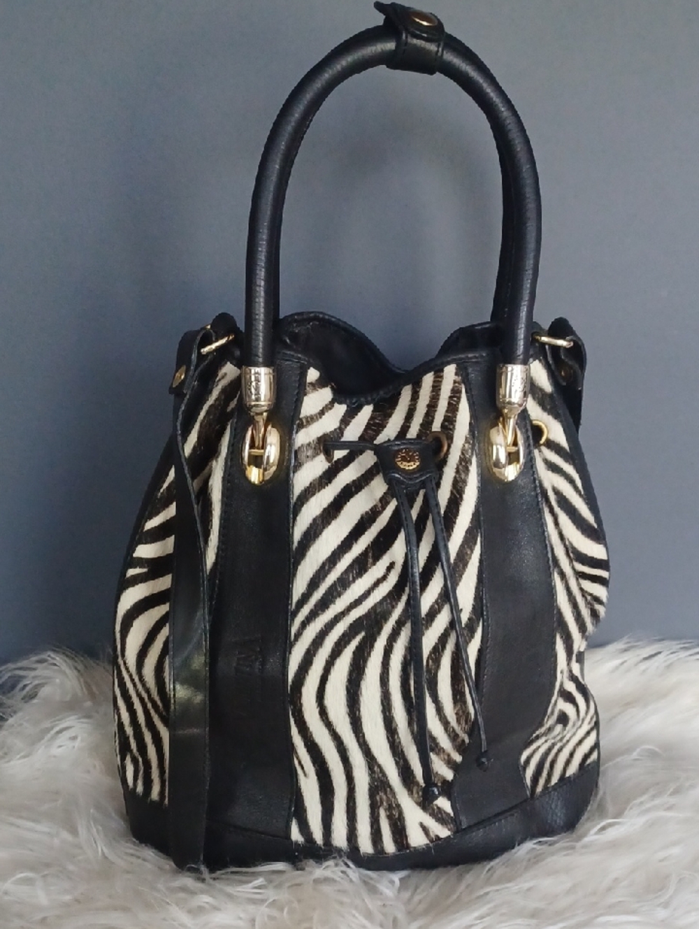 Valentina Leather Drwstring Bag